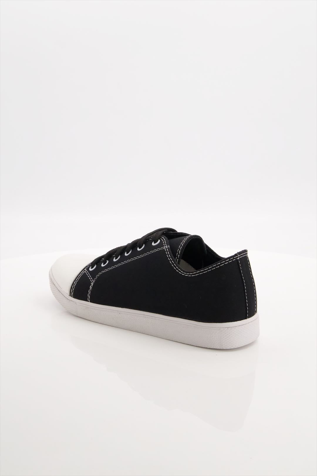 Unisex Black Canvas Shoes