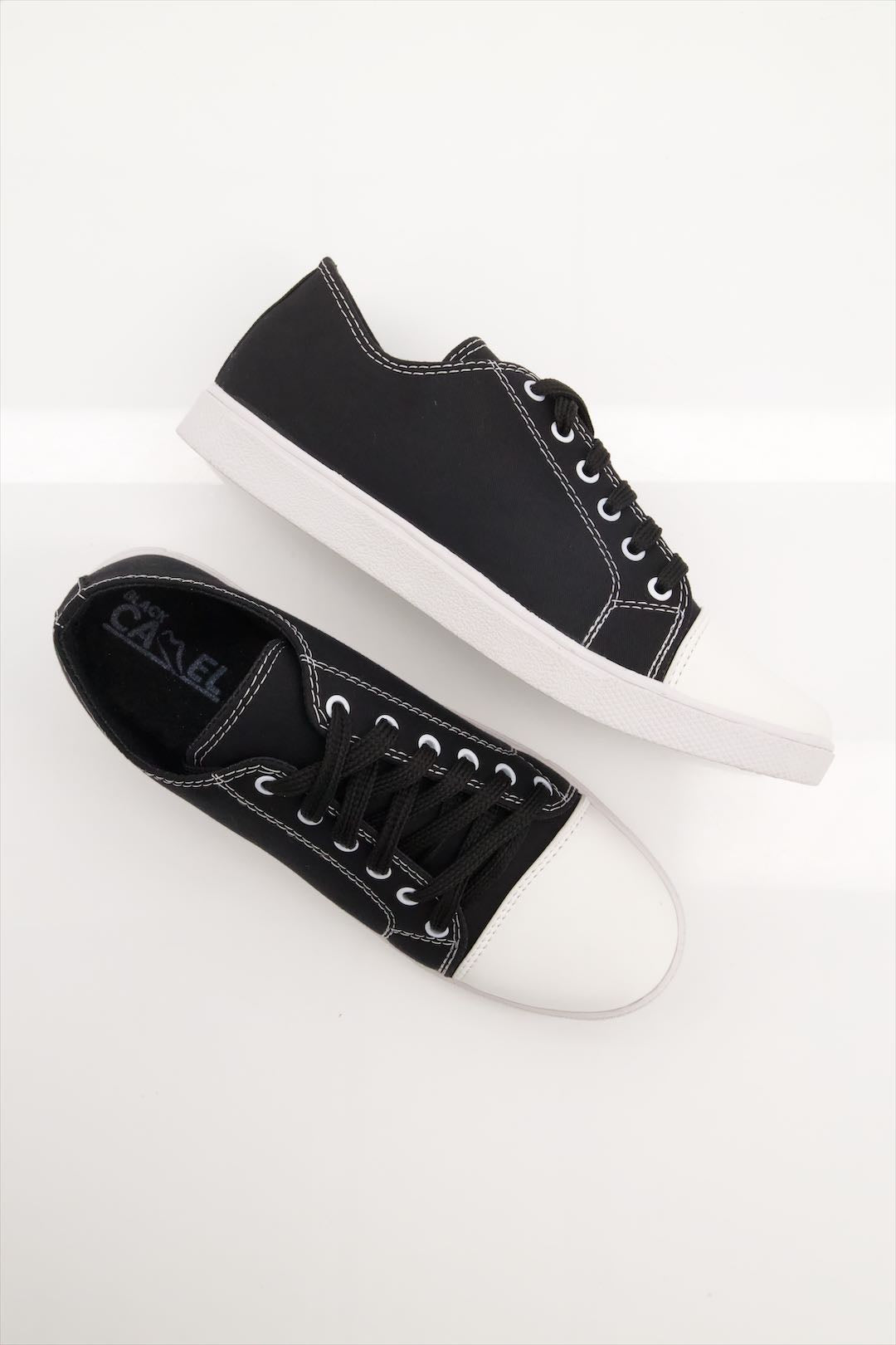 Unisex Black Canvas Shoes