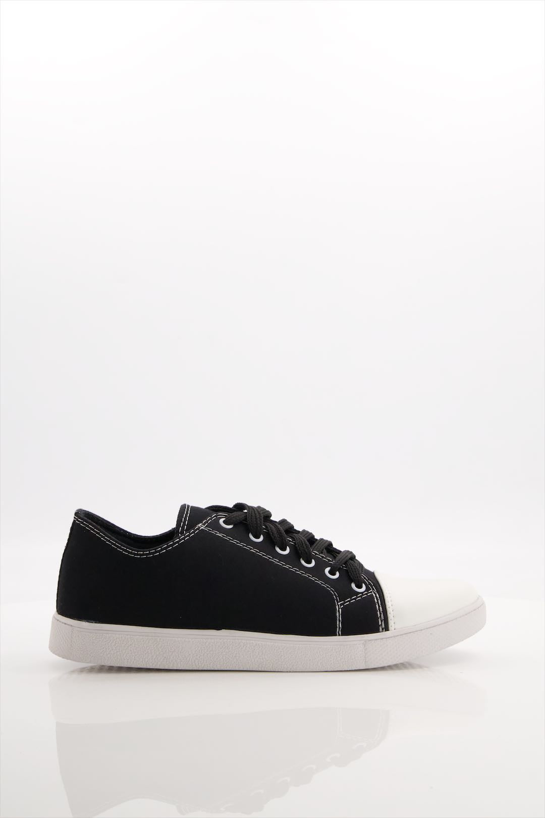 Unisex Black Canvas Shoes