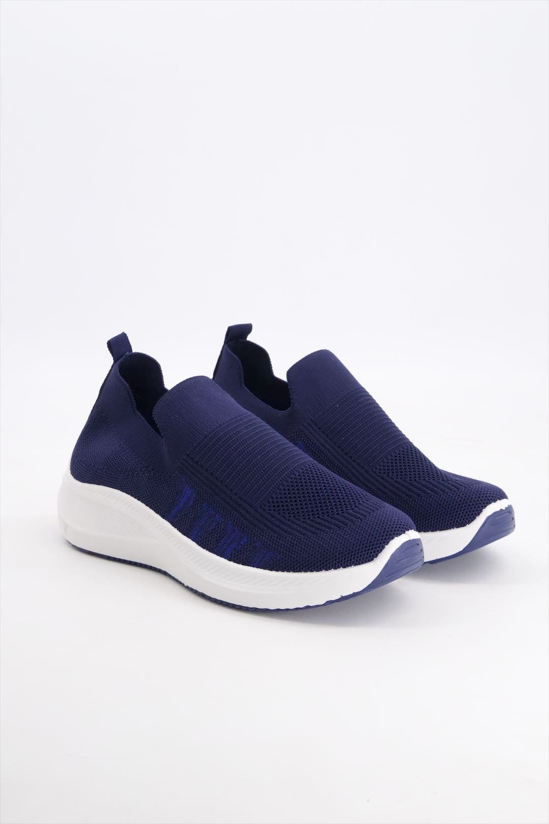 blue skecher shoe 